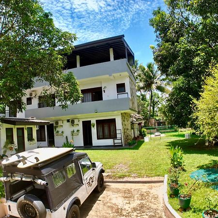 Oceanlife Surf Stay At Horizon Inn Weligama Exterior foto