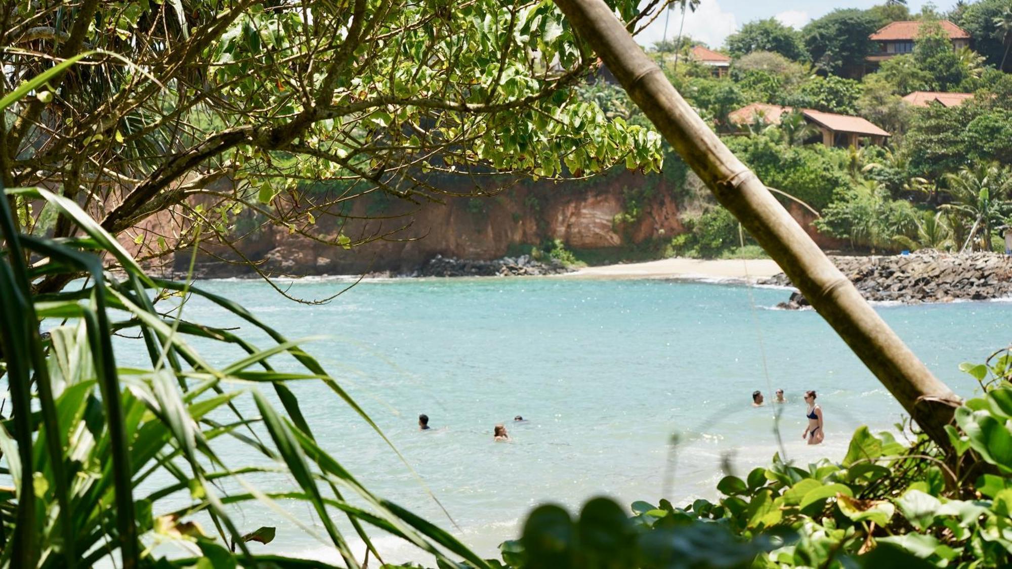 Oceanlife Surf Stay At Horizon Inn Weligama Exterior foto