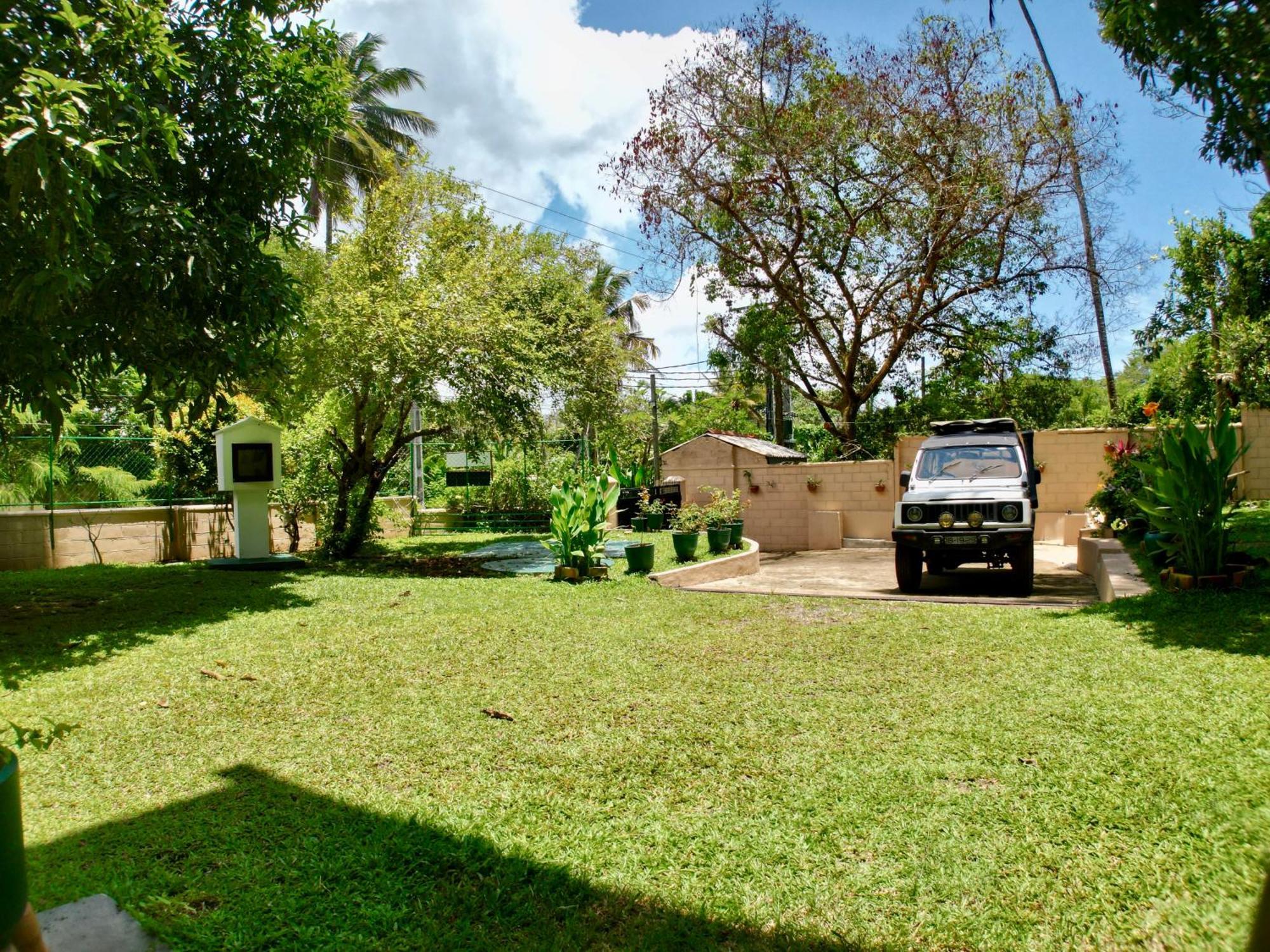 Oceanlife Surf Stay At Horizon Inn Weligama Exterior foto