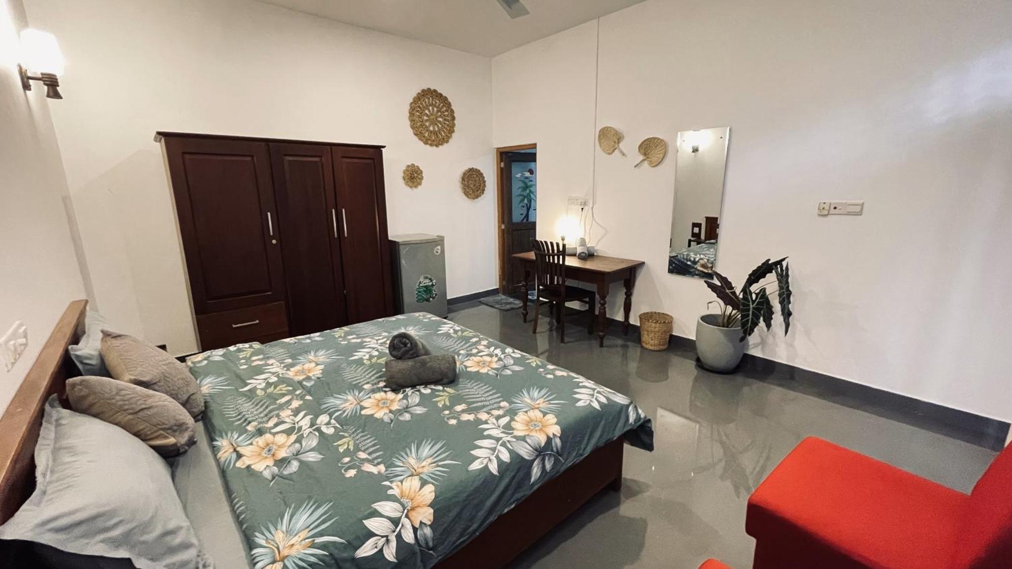 Oceanlife Surf Stay At Horizon Inn Weligama Exterior foto